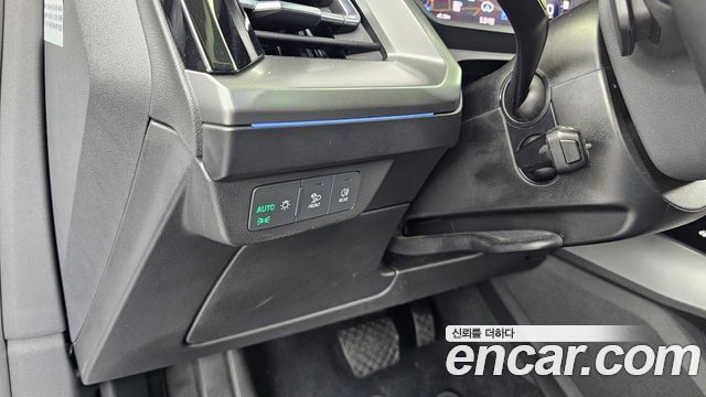 Audi Q4 e-tron 2022 — photo 27
