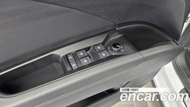 Audi Q4 e-tron 2022 — photo 29