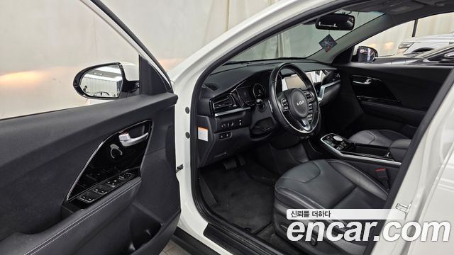 Kia Niro 2022 — photo 13