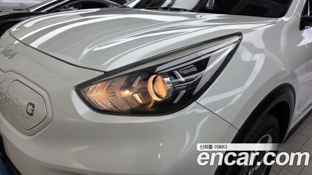Kia Niro 2022 — photo 8