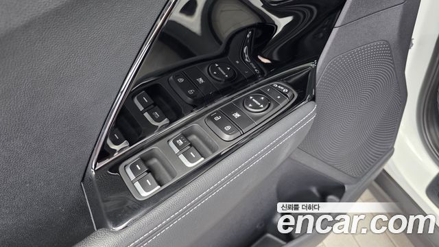 Kia Niro 2022 — photo 28