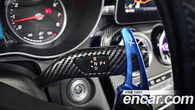 Mercedes-Benz C-Class 2019 — photo 11