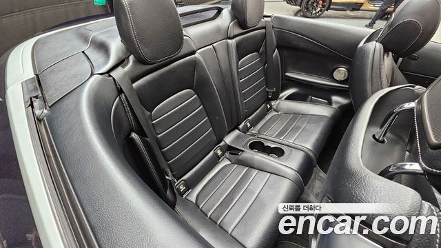 Mercedes-Benz C-Class 2019 — photo 16