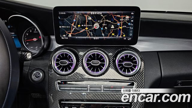 Mercedes-Benz C-Class 2019 — photo 18