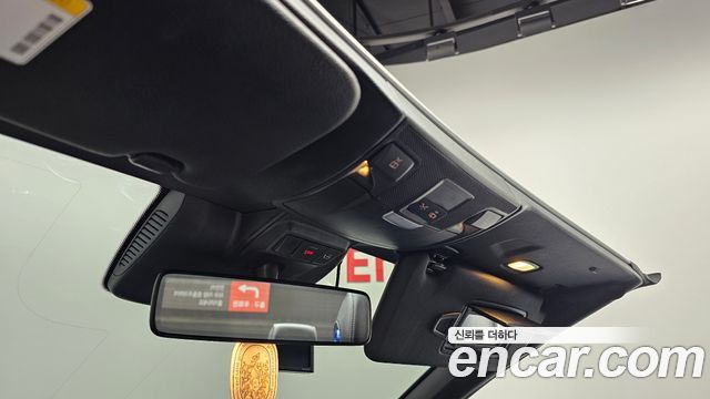 Mercedes-Benz C-Class 2019 — photo 24