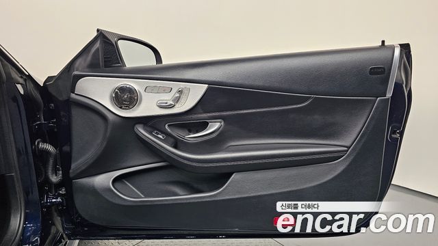 Mercedes-Benz C-Class 2019 — photo 14