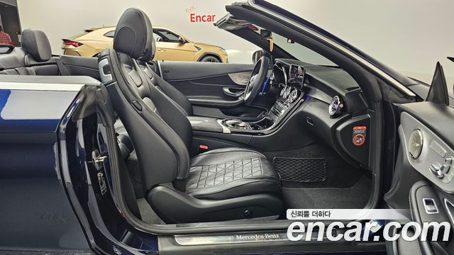 Mercedes-Benz C-Class 2019 — photo 15