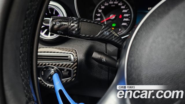 Mercedes-Benz C-Class 2019 — photo 27