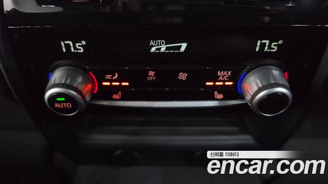 BMW 5-Series 2018 — photo 21