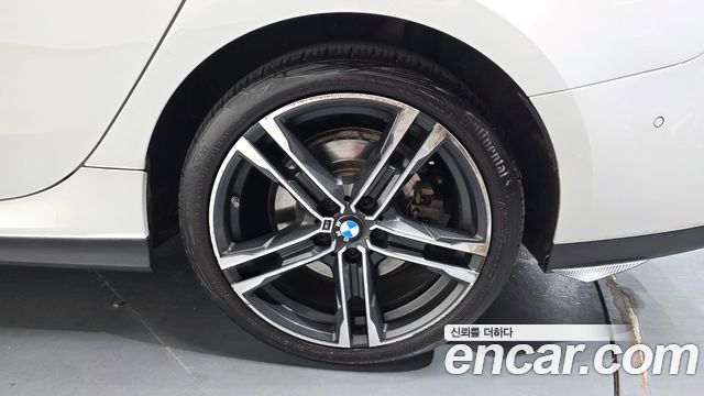 BMW 2-Series 2023 — photo 7