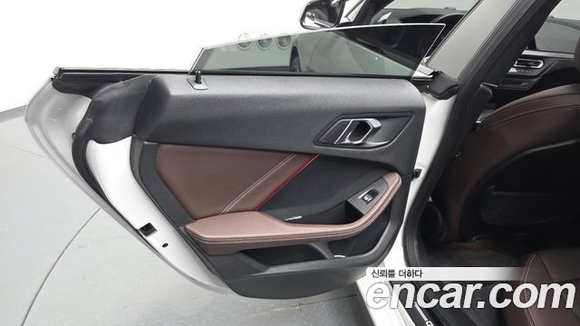 BMW 2-Series 2023 — photo 15
