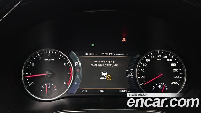 Kia Seltos 2023 — photo 8