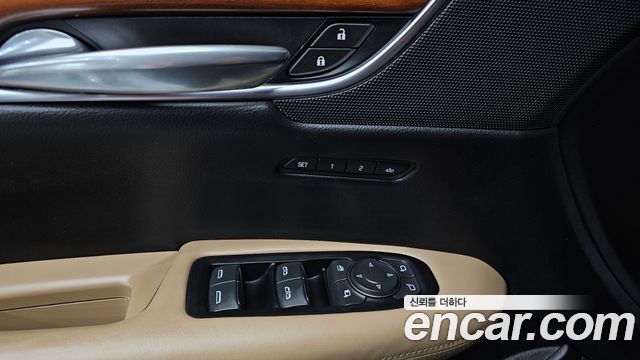 Cadillac XT5 2017 — photo 12