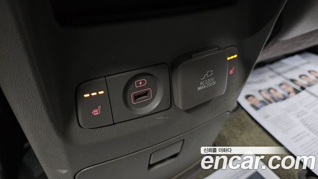 Kia Canival 2019 — photo 18