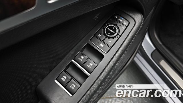 Hyundai Genesis 2016 — photo 13