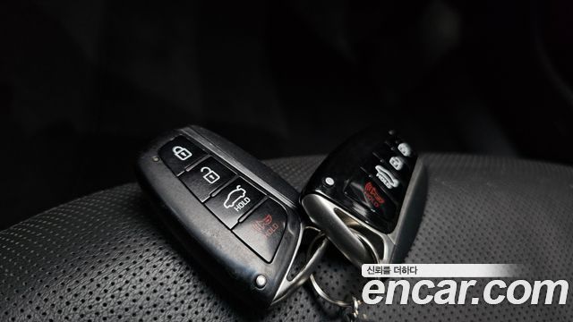 Hyundai Genesis 2016 — photo 20