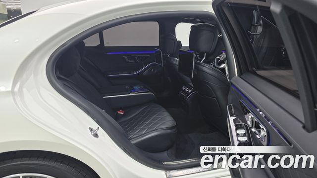 Mercedes-Benz S-Class 2022 — photo 24