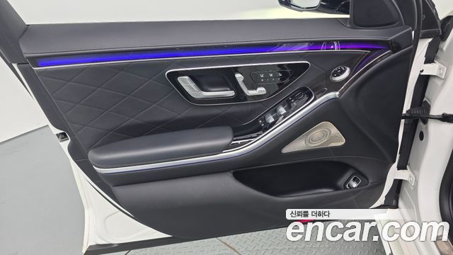 Mercedes-Benz S-Class 2022 — photo 14