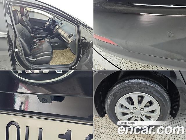 Kia K3 2013 — photo 18
