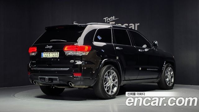 Jeep Cherokee 2021 — photo 2