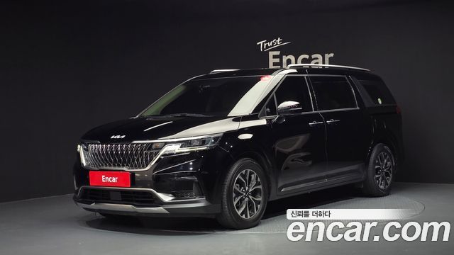 Kia Canival 2022 — photo 1