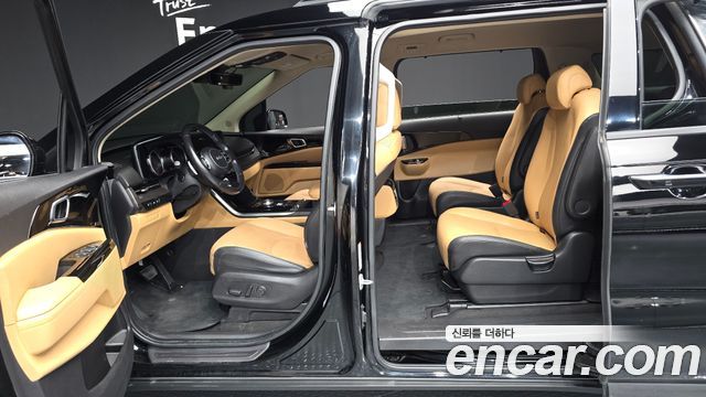 Kia Canival 2022 — photo 11