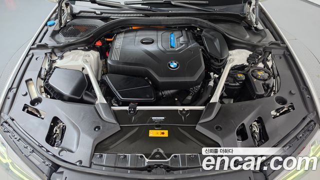 BMW 5-Series 2021 — photo 6