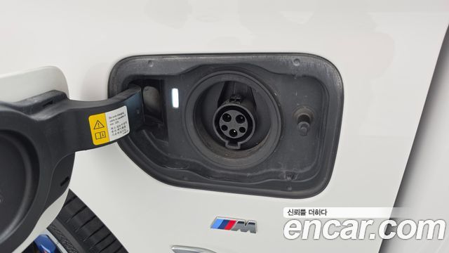 BMW 5-Series 2021 — photo 18