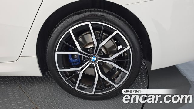 BMW 5-Series 2021 — photo 7