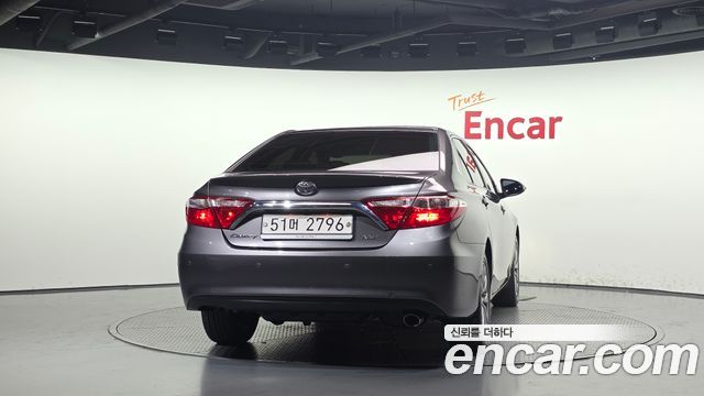 Toyota Camry 2017 — photo 4