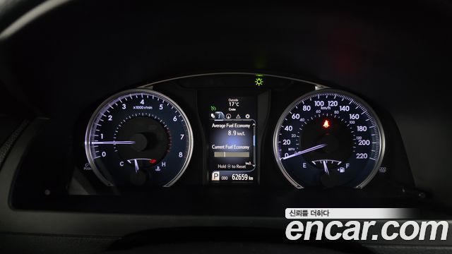 Toyota Camry 2017 — photo 8