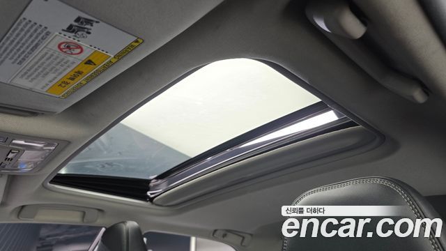 Toyota Camry 2017 — photo 16