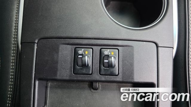 Toyota Camry 2017 — photo 17