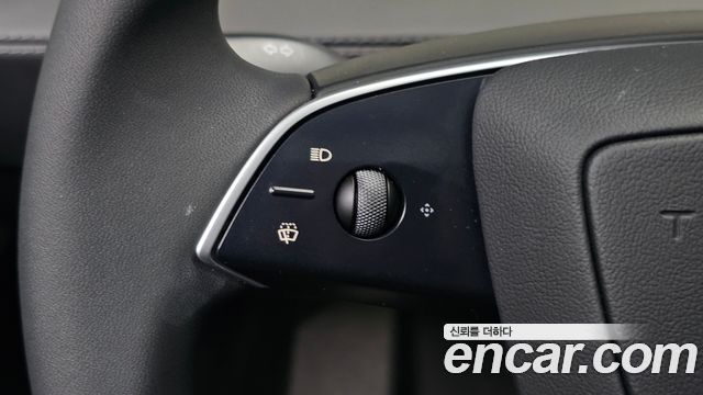 Tesla Model Y 2026 — photo 20