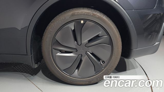 Tesla Model Y 2026 — photo 7