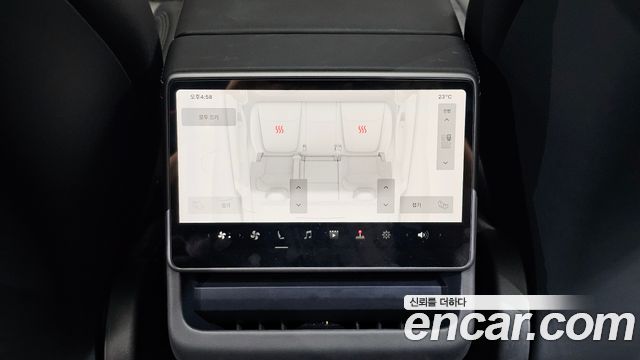 Tesla Model Y 2026 — photo 32