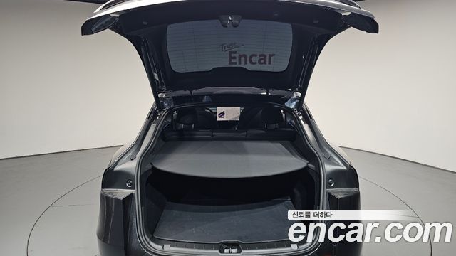 Tesla Model Y 2026 — photo 36