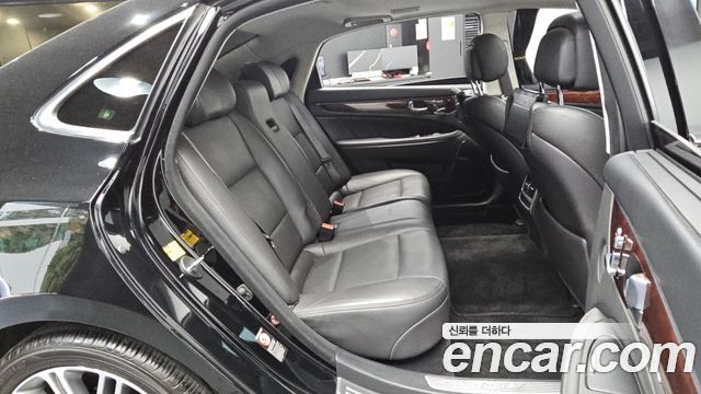 Hyundai Equus 2015 — photo 18