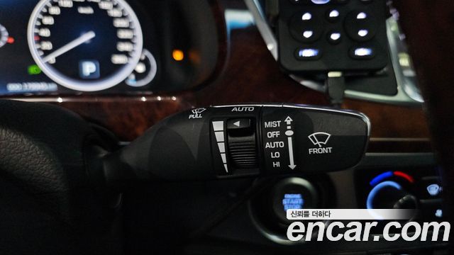 Hyundai Equus 2015 — photo 25