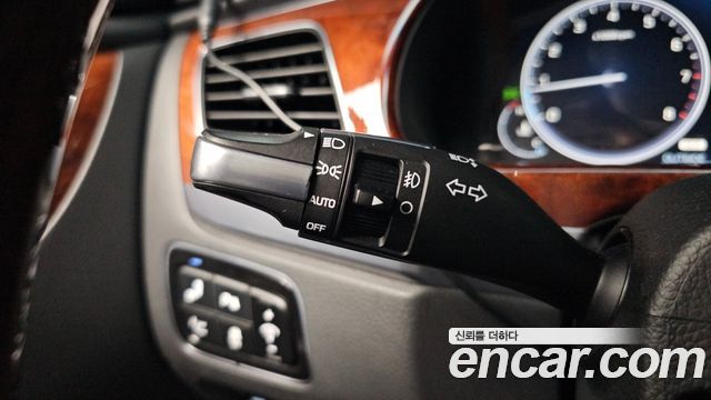 Hyundai Equus 2015 — photo 26