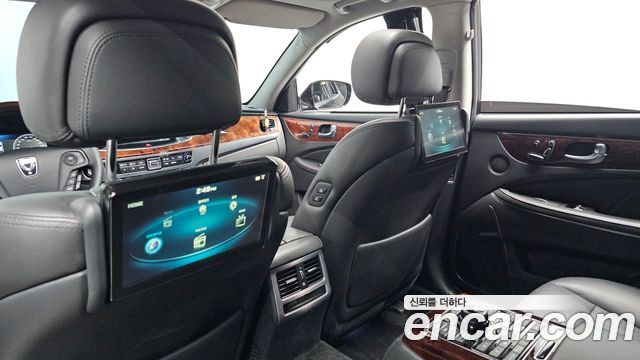 Hyundai Equus 2015 — photo 28