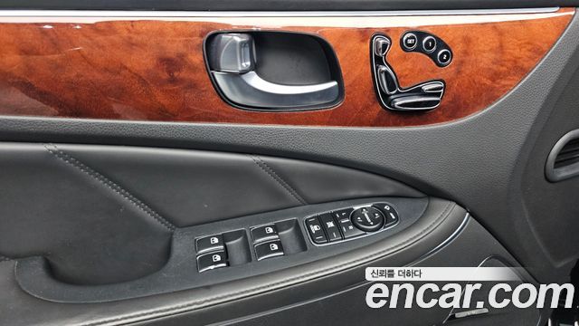 Hyundai Equus 2015 — photo 30