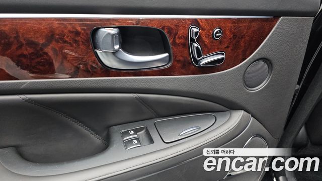 Hyundai Equus 2015 — photo 31