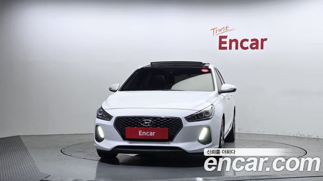 Hyundai i30 2018 — photo 3