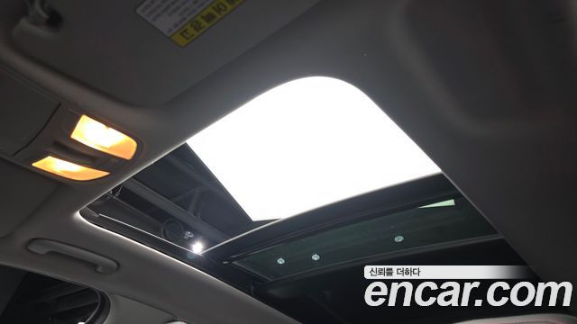 Hyundai i30 2018 — photo 23