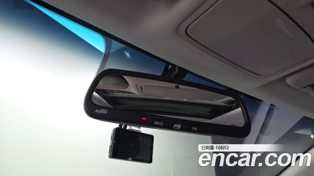 Hyundai i30 2018 — photo 25