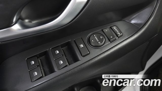 Hyundai i30 2018 — photo 30
