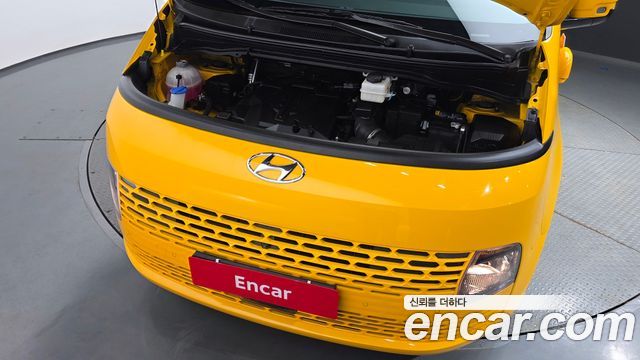 Hyundai Staria 2023 — photo 6
