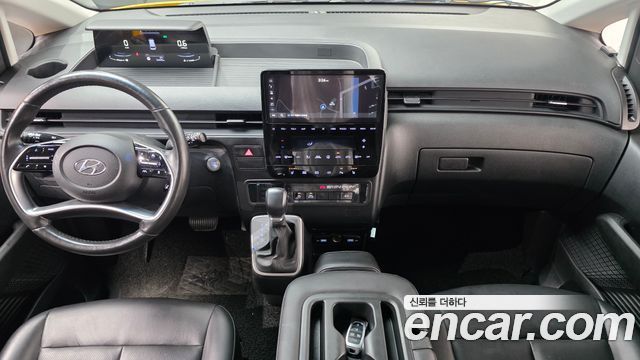 Hyundai Staria 2023 — photo 7