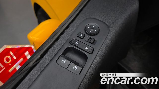 Hyundai Staria 2023 — photo 12